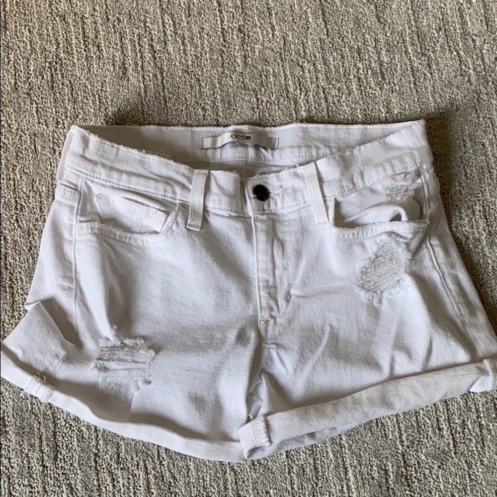 Joe’s Jeans White Janel Jean Short, size 26